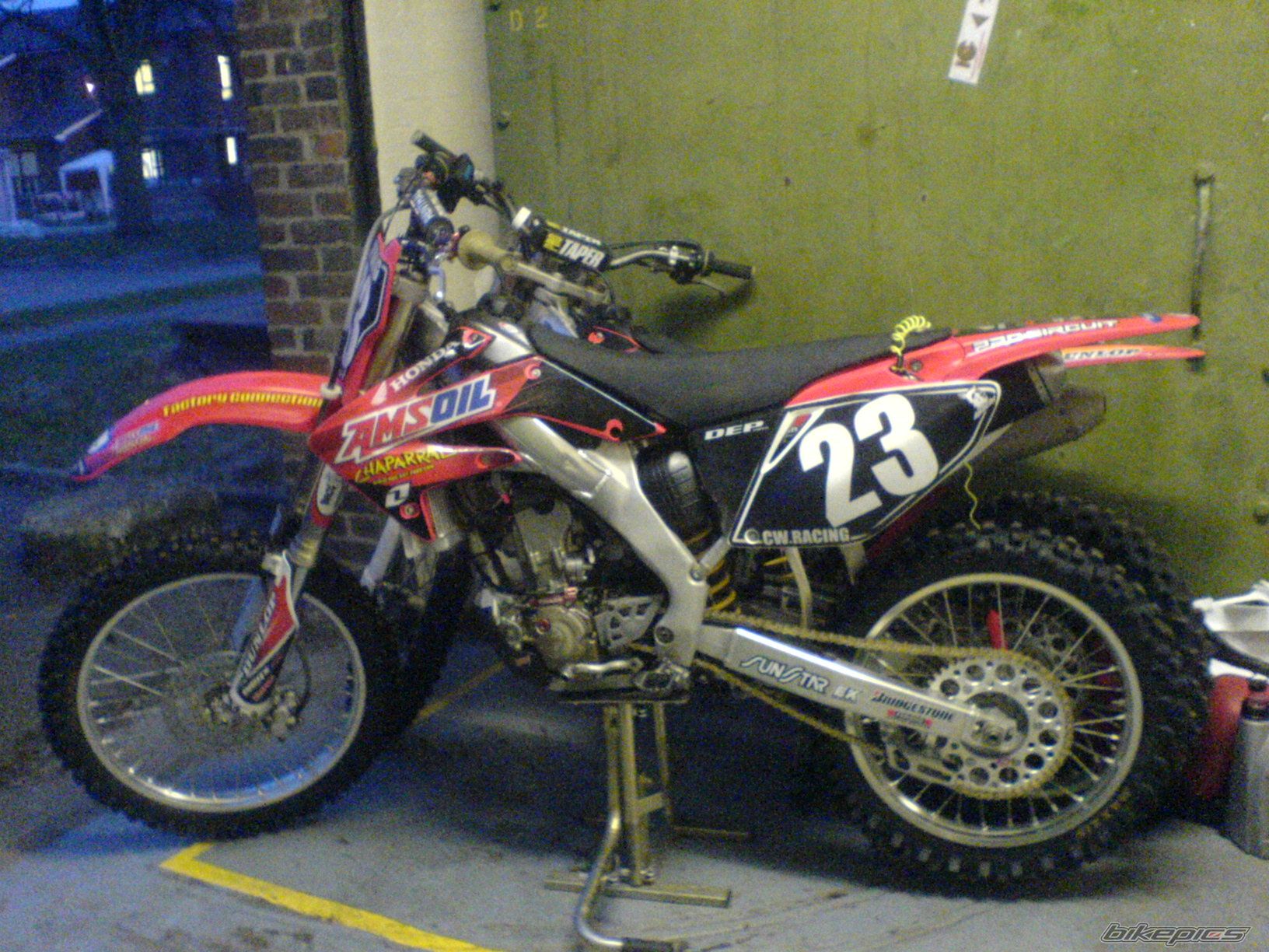 Photo 1003078