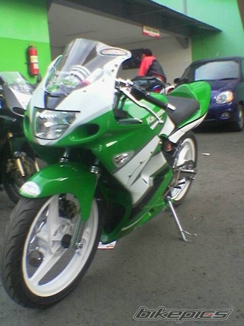 Photo 1042025