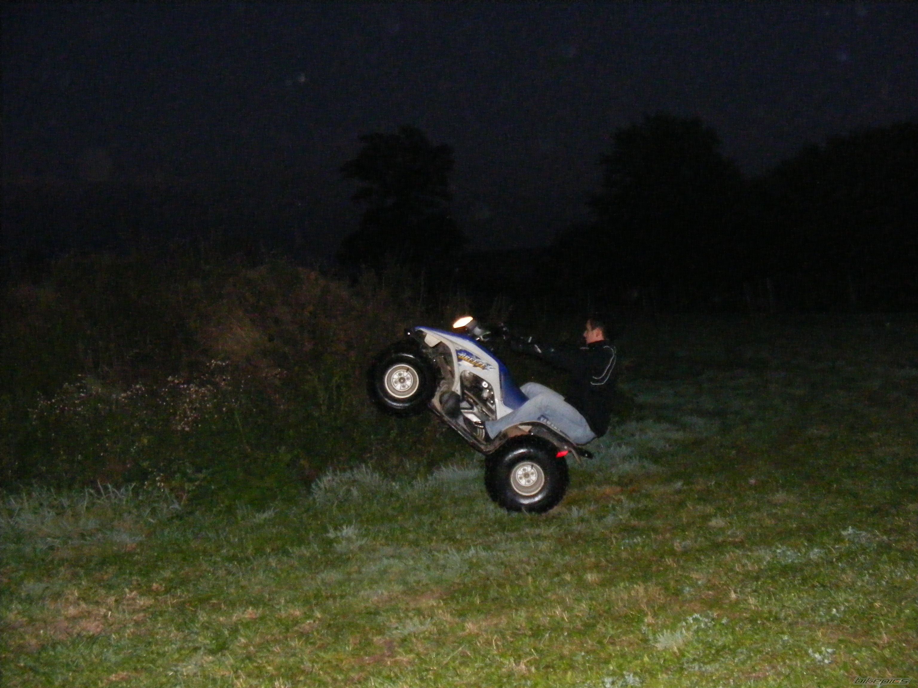 Photo 1077941