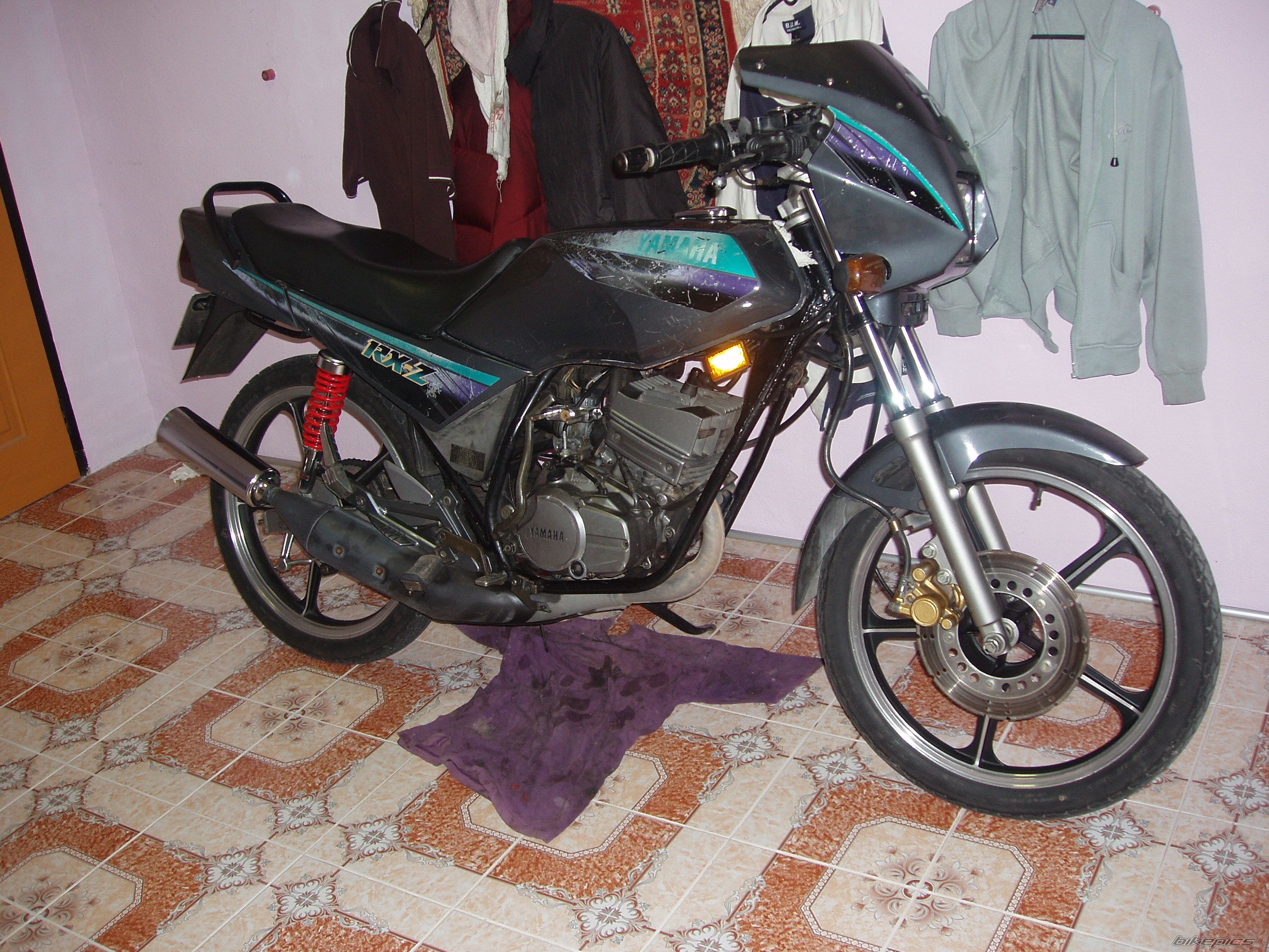Photo 1079988