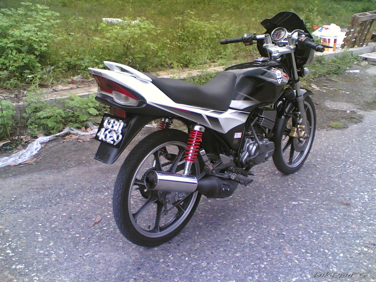 Photo 1096025
