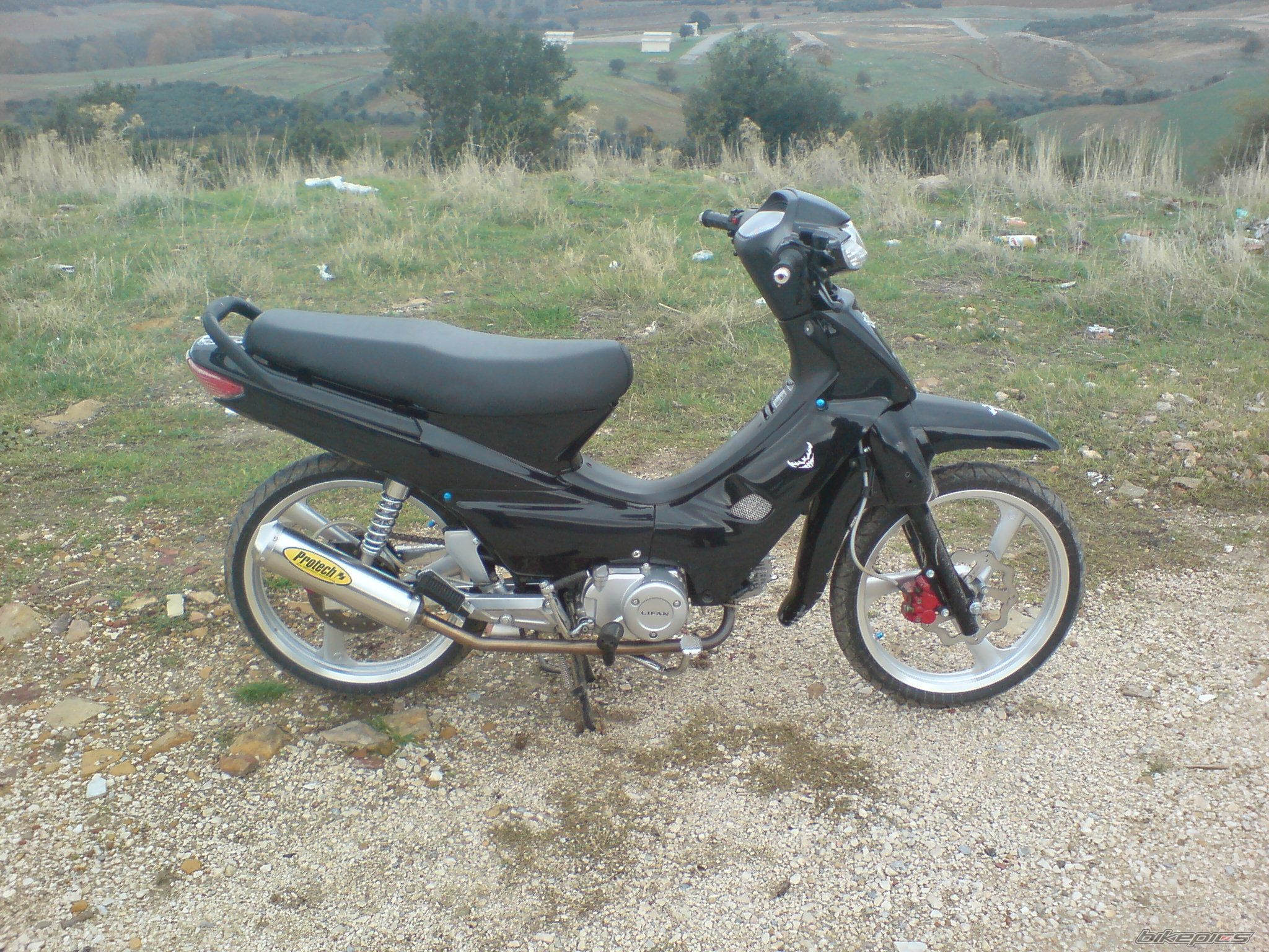 Photo 1096140