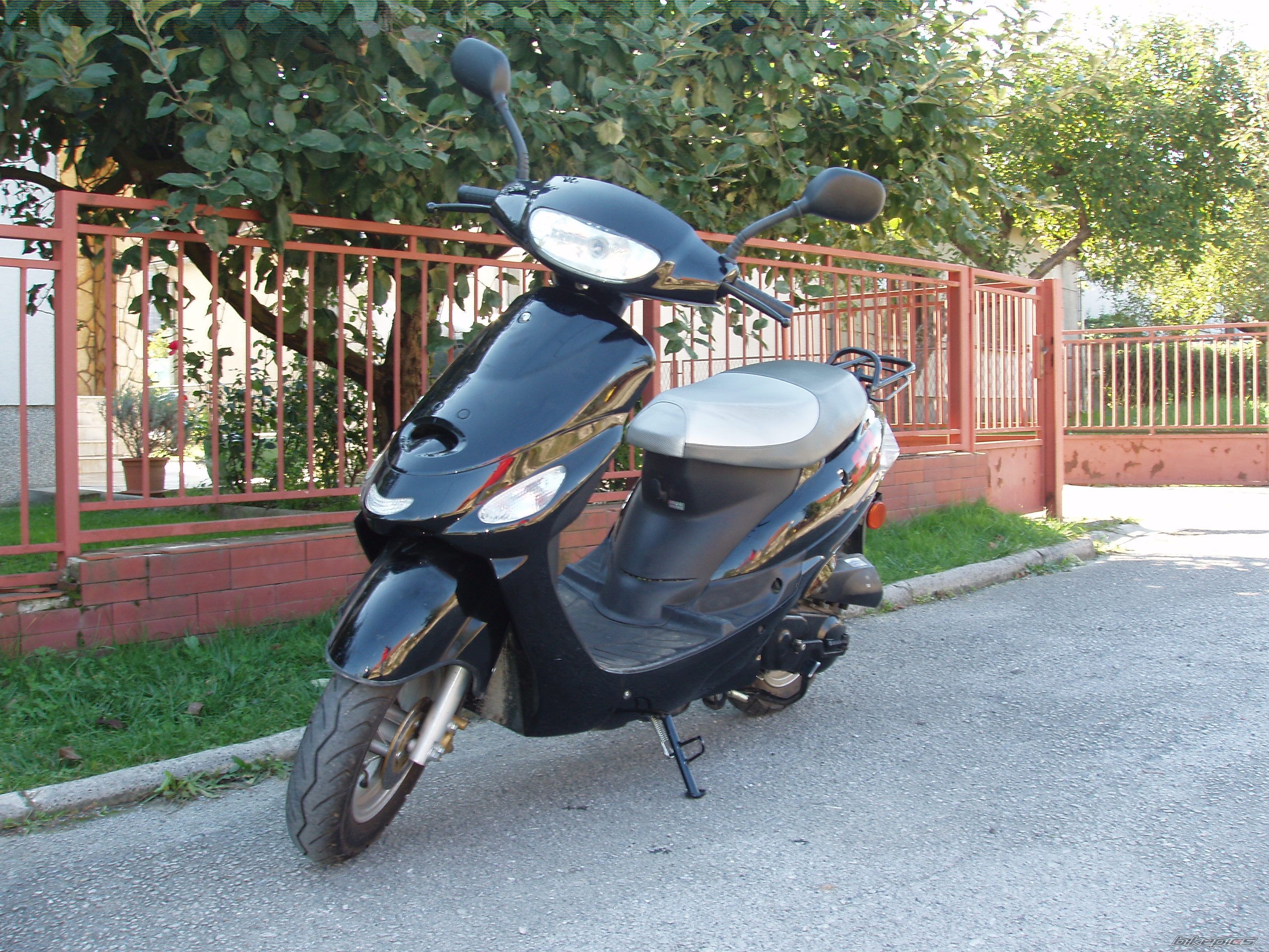 Photo 1098060
