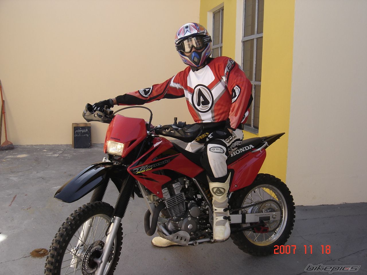 Photo 1104441