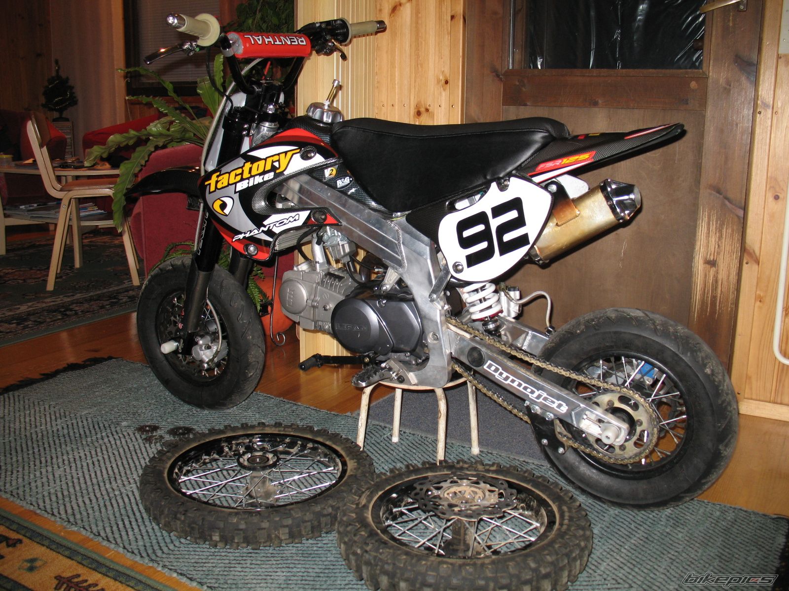 Photo 1106833