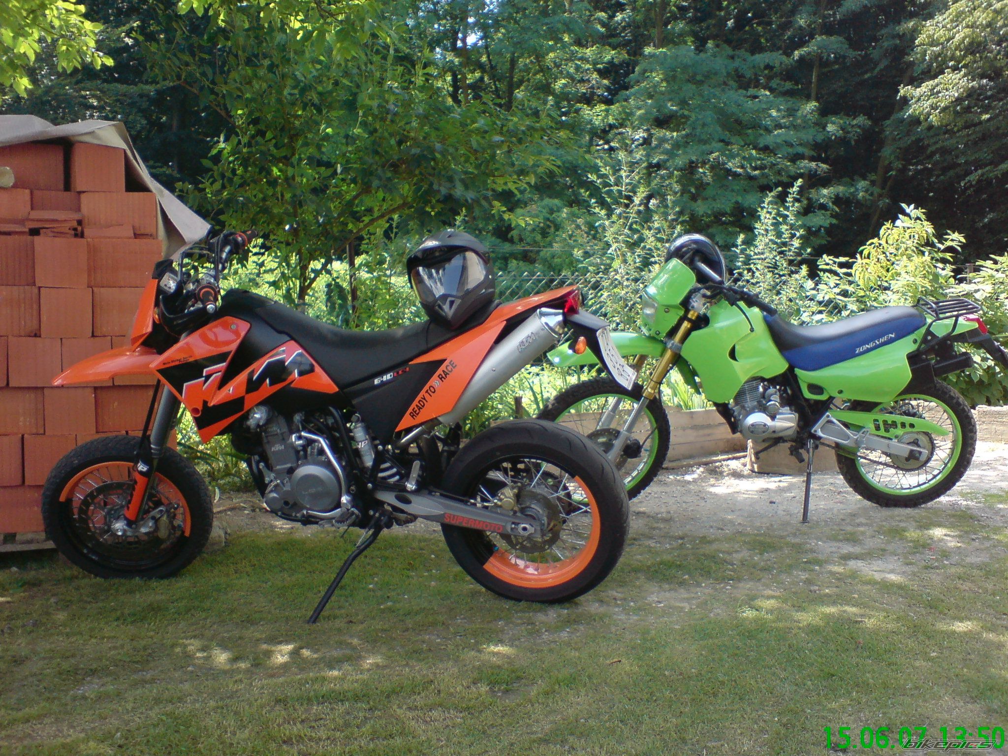 Photo 1191419