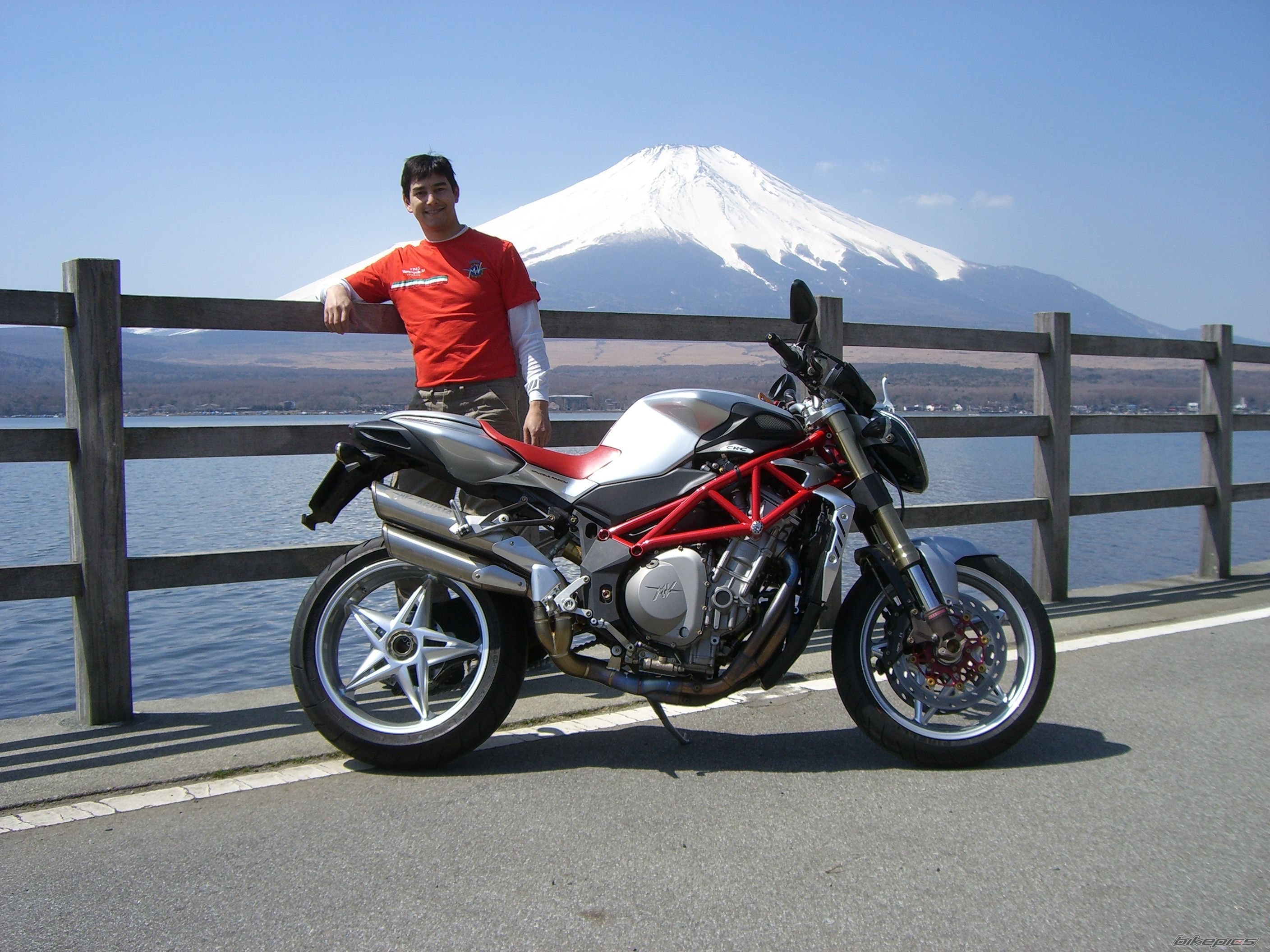 Photo 1243442