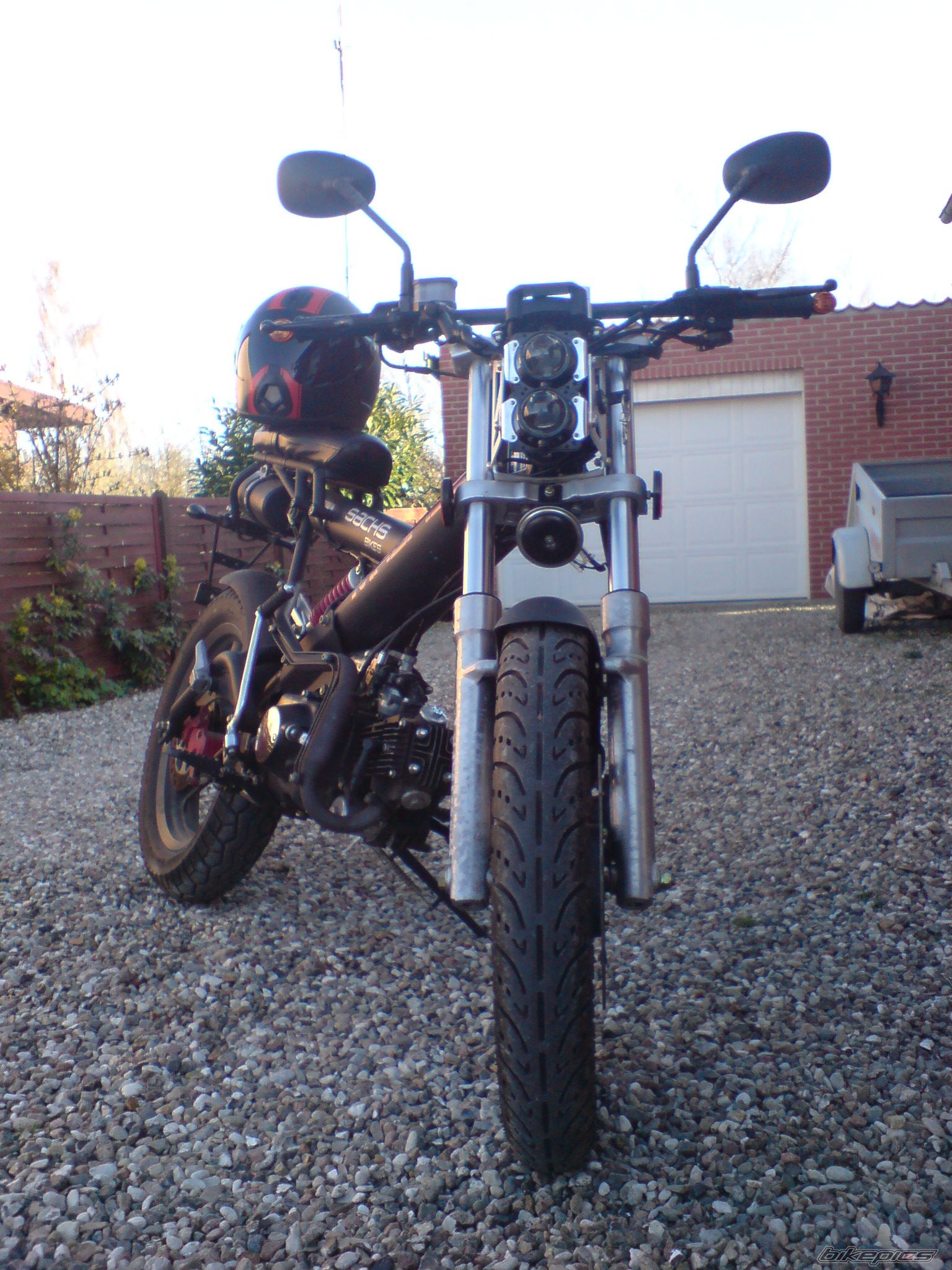 Photo 1272980
