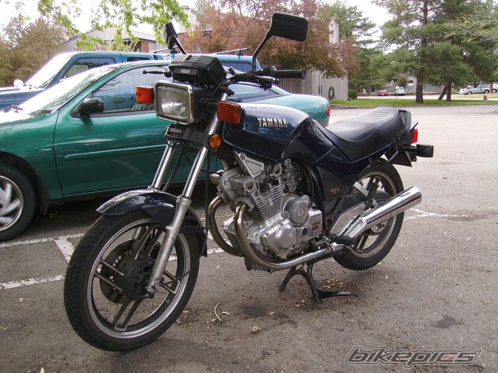 XS 400J