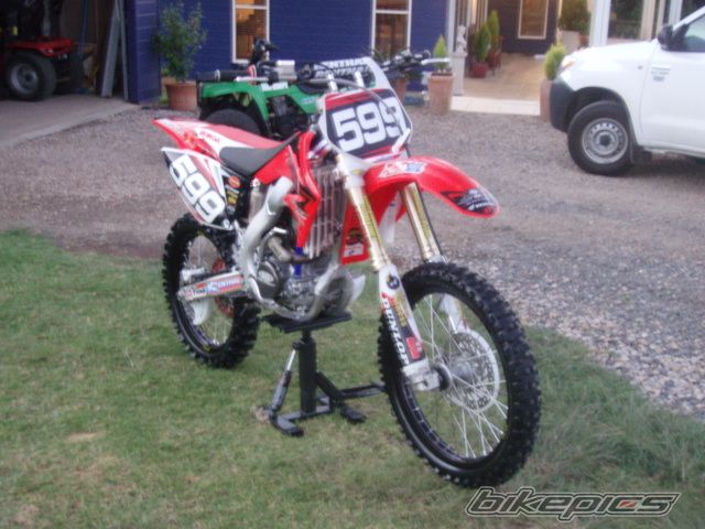 Photo 1291936
