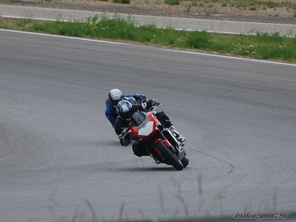 Photo 1303903