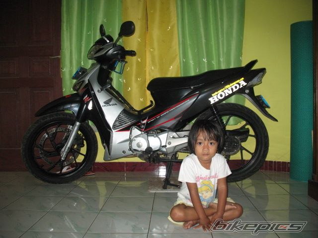 Photo 1321995