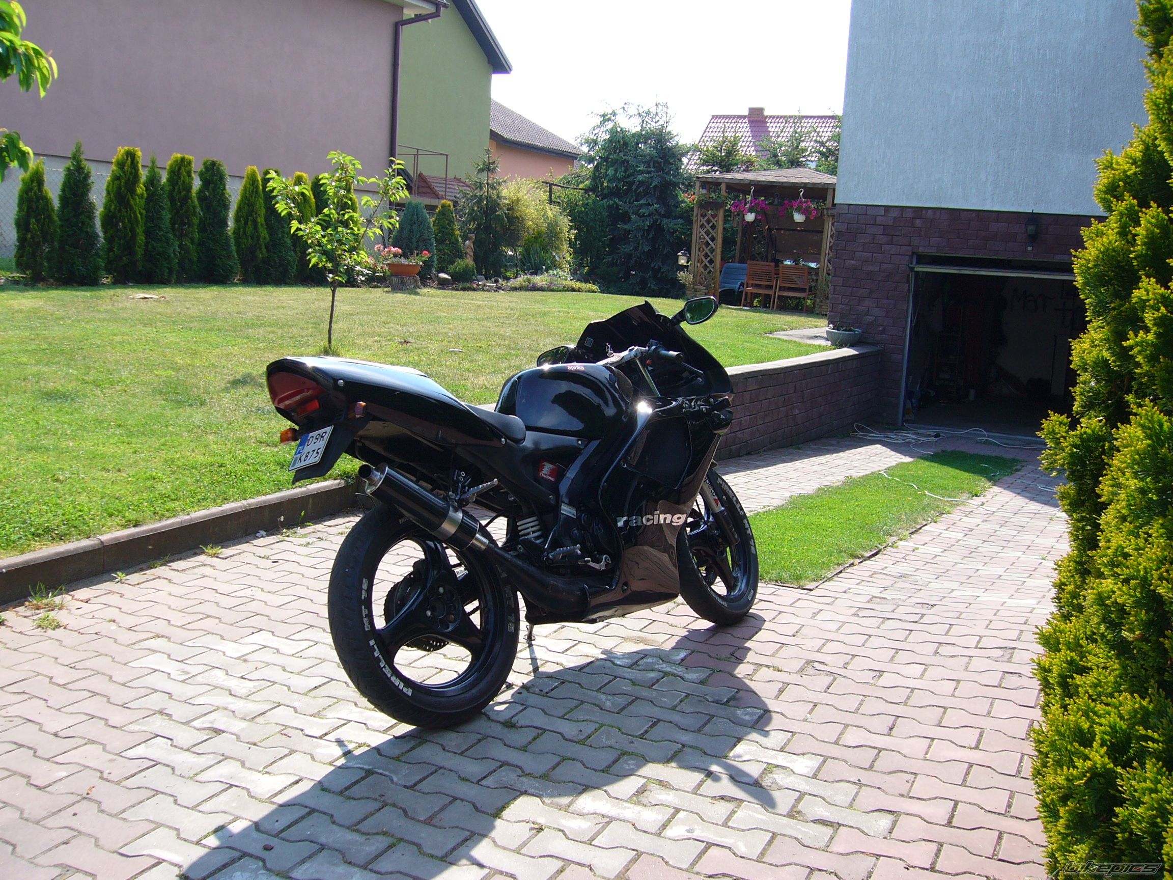 Photo 1322924