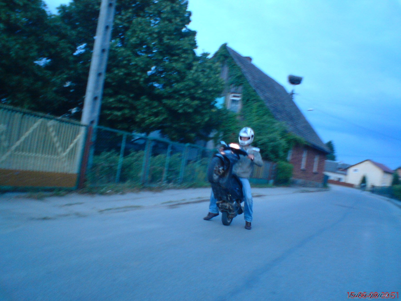 Photo 1333210