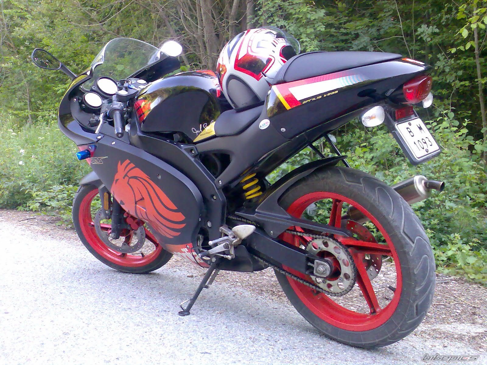 Photo 1348557