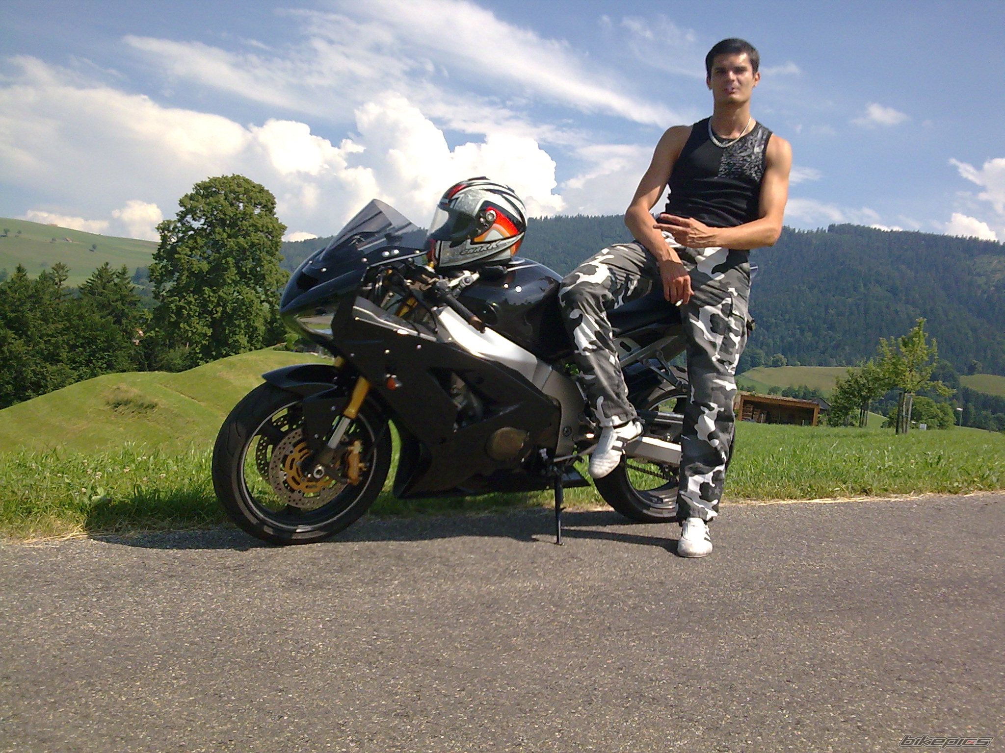 Bike Photo 1351026