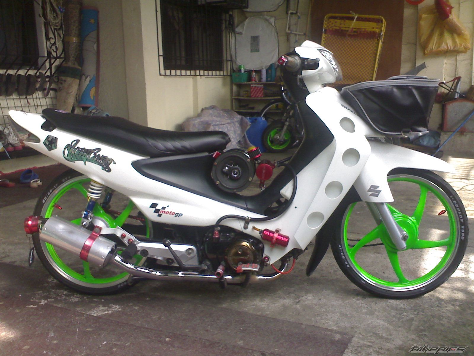 Photo 1353357