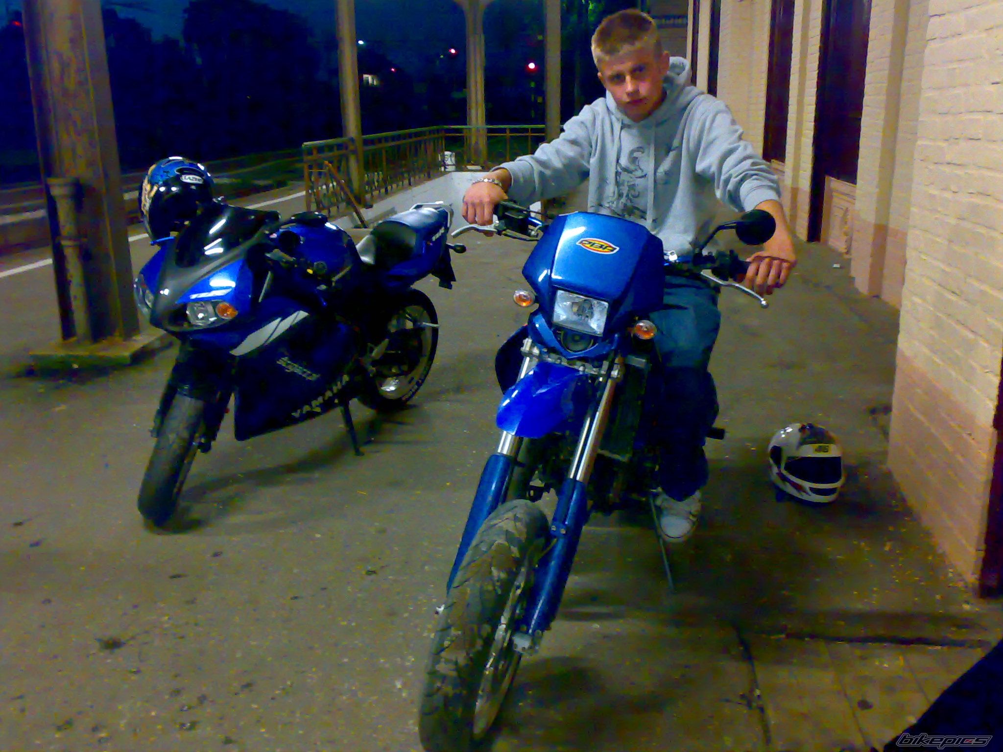 Photo 1354113