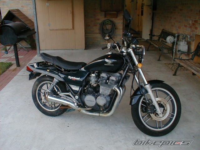 Photo 1369257