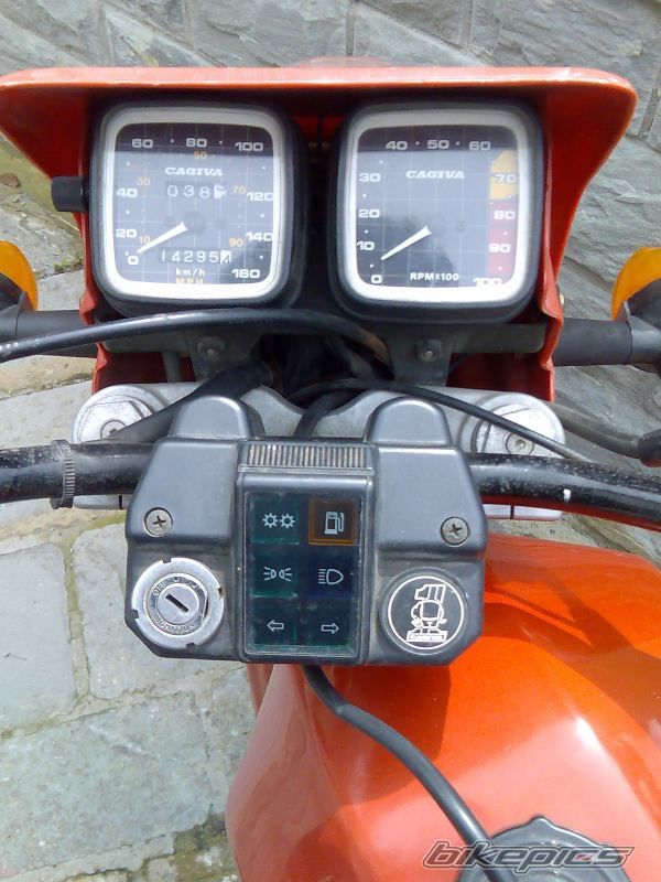 Photo 1371129