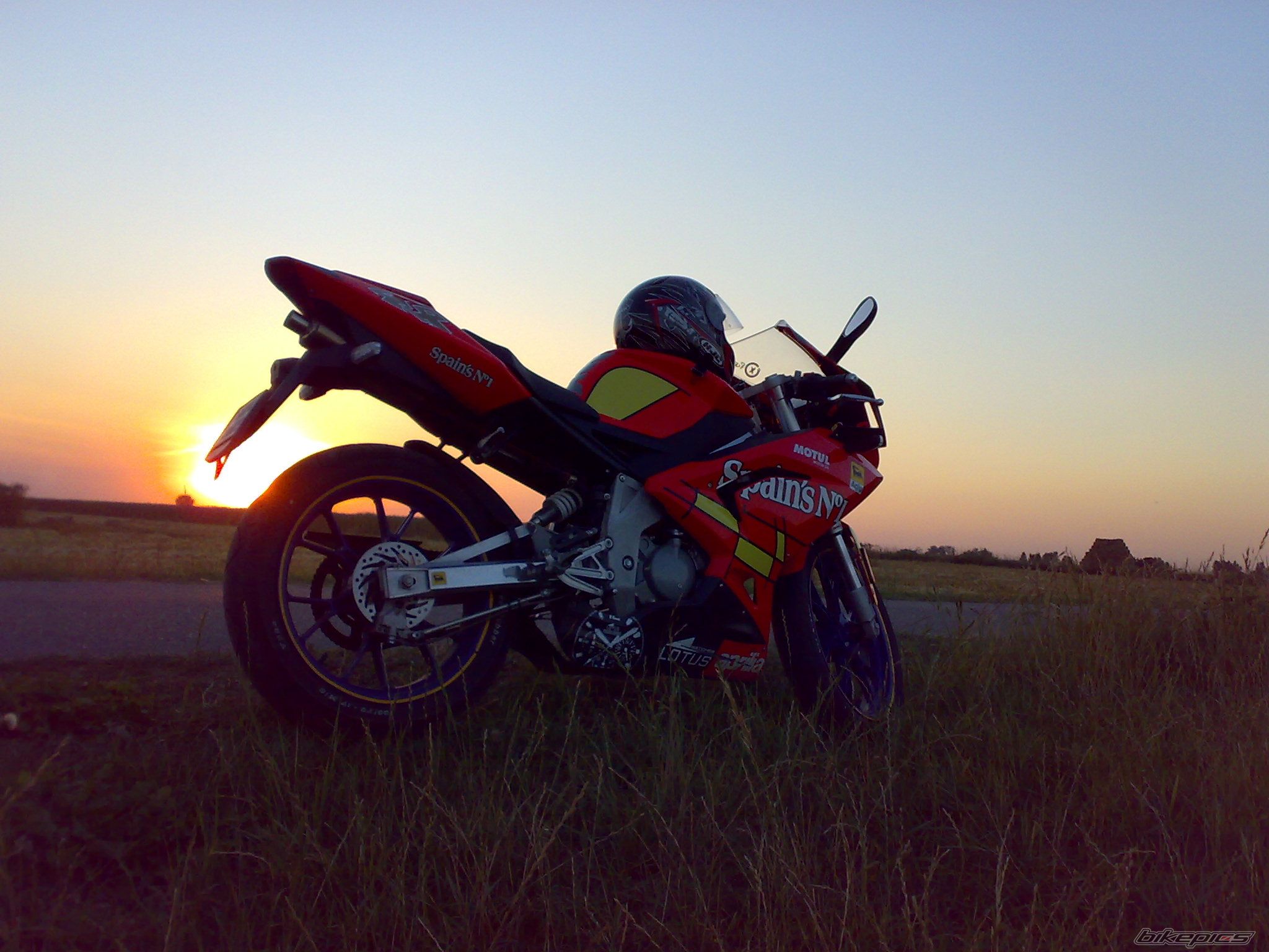 Photo 1373241