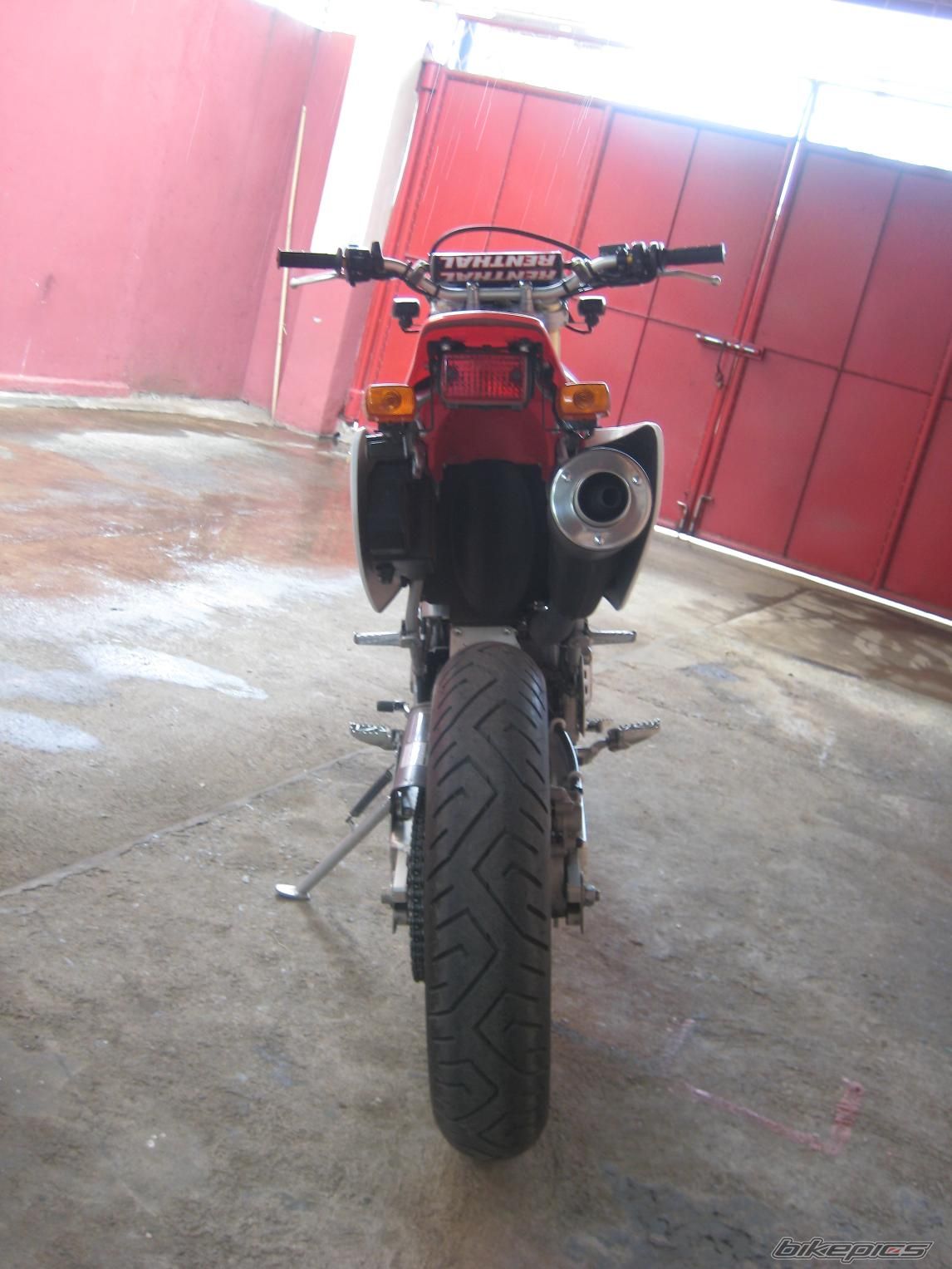 Photo 1377859