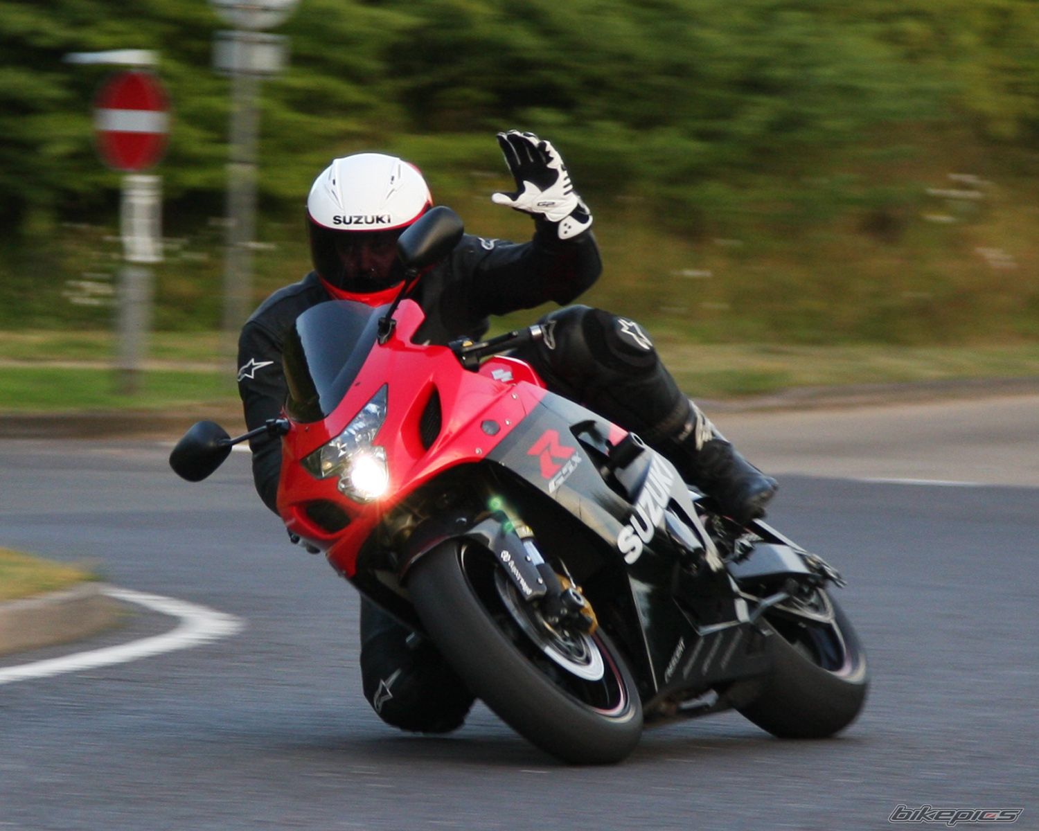 Photo 1378896