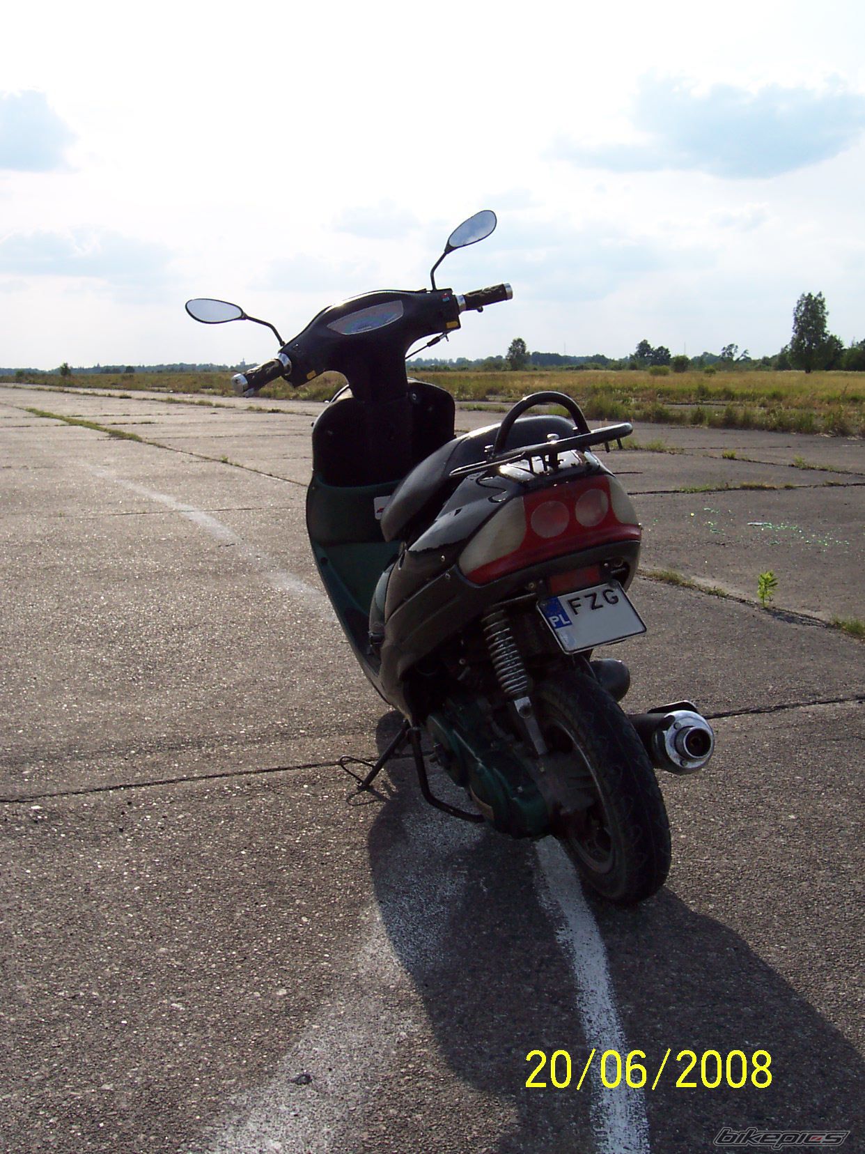 Photo 1379142