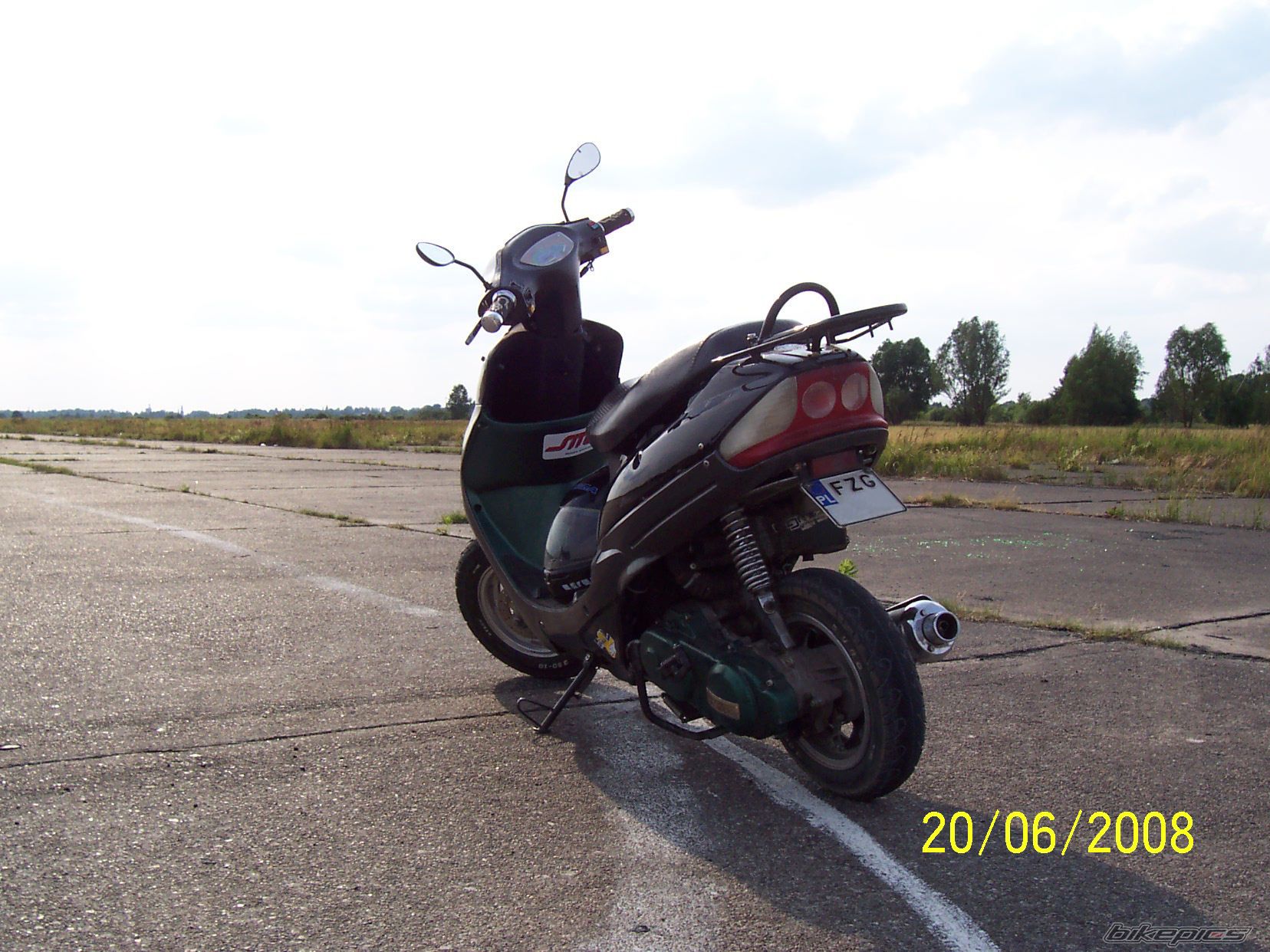 Photo 1379147