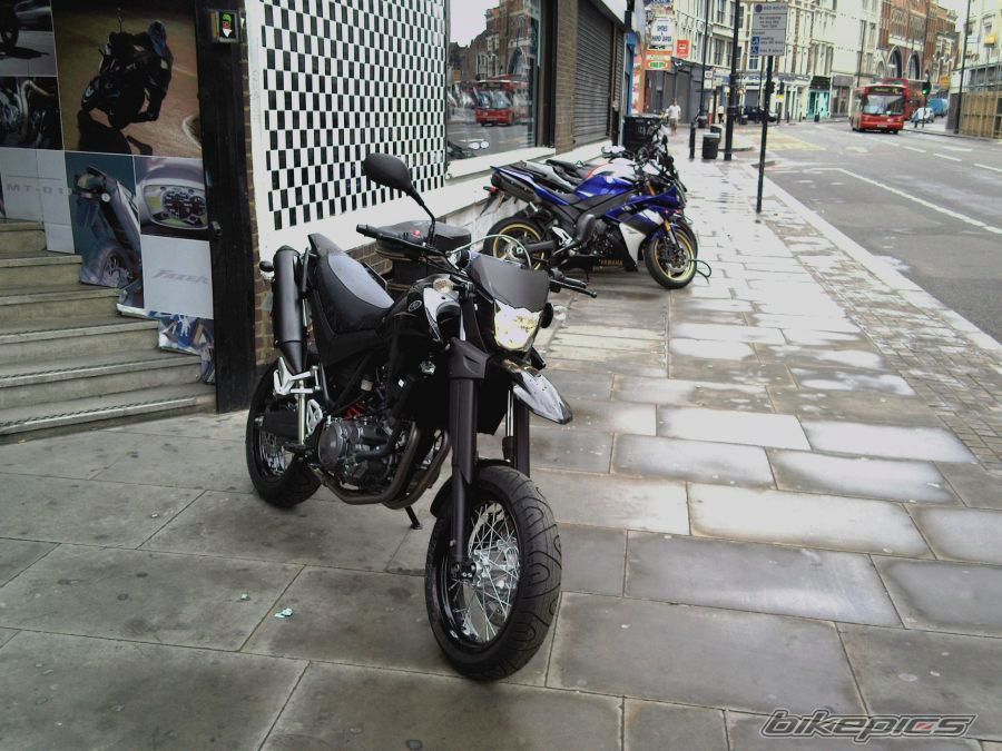 Photo 1380056