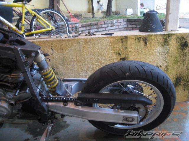 Photo 1383216