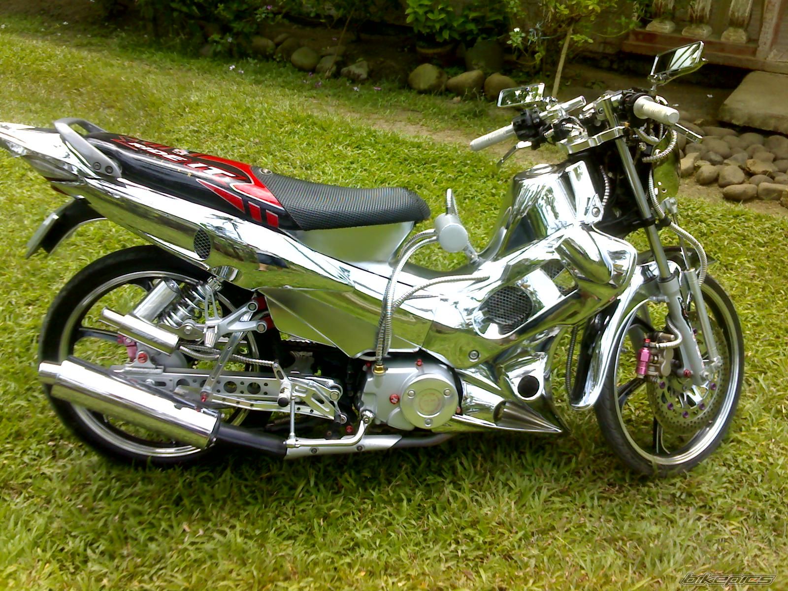 Photo 1383782