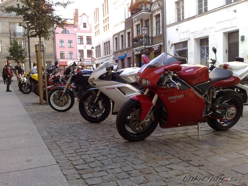 Photo 1387298