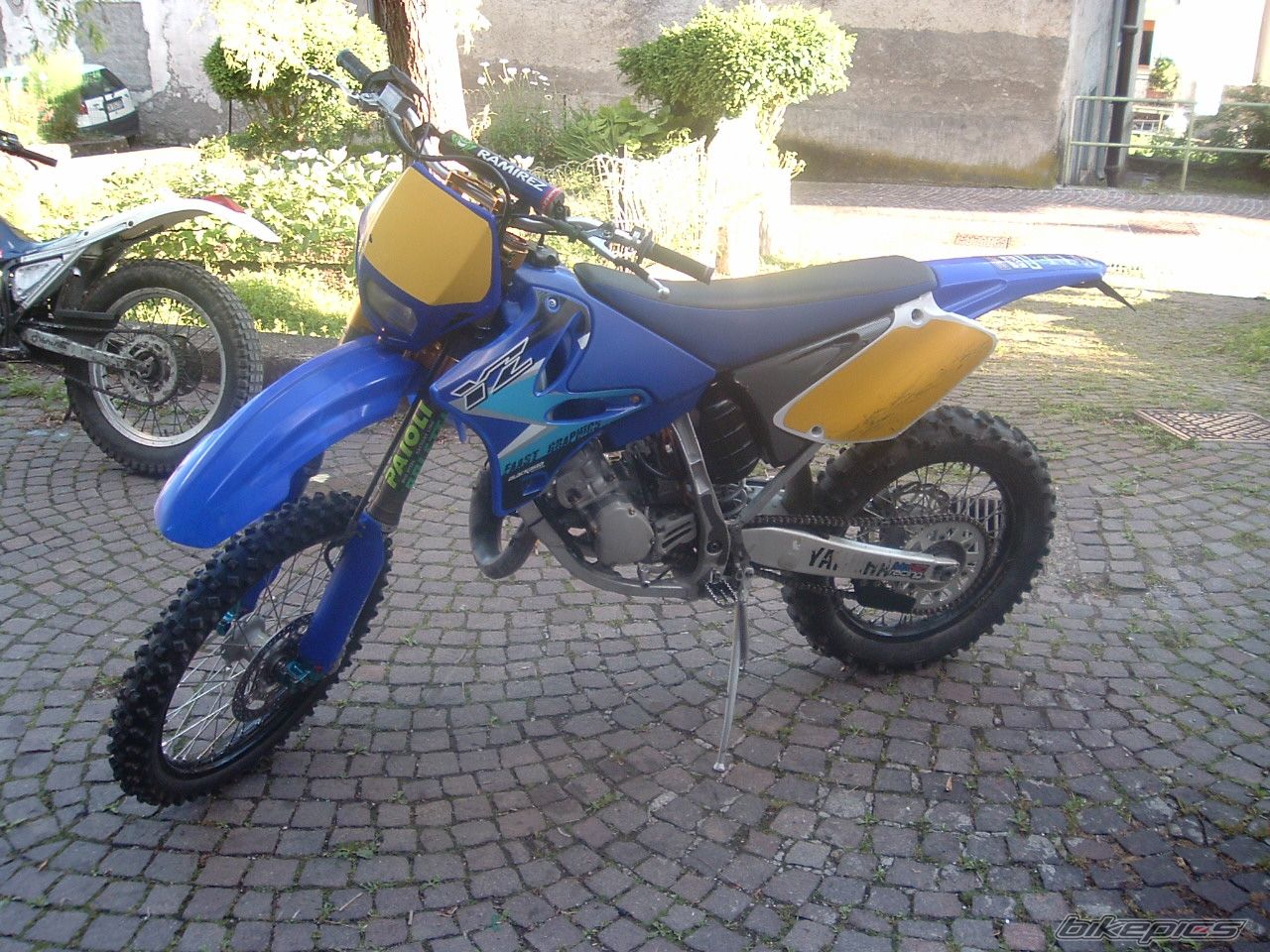 Photo 1387576