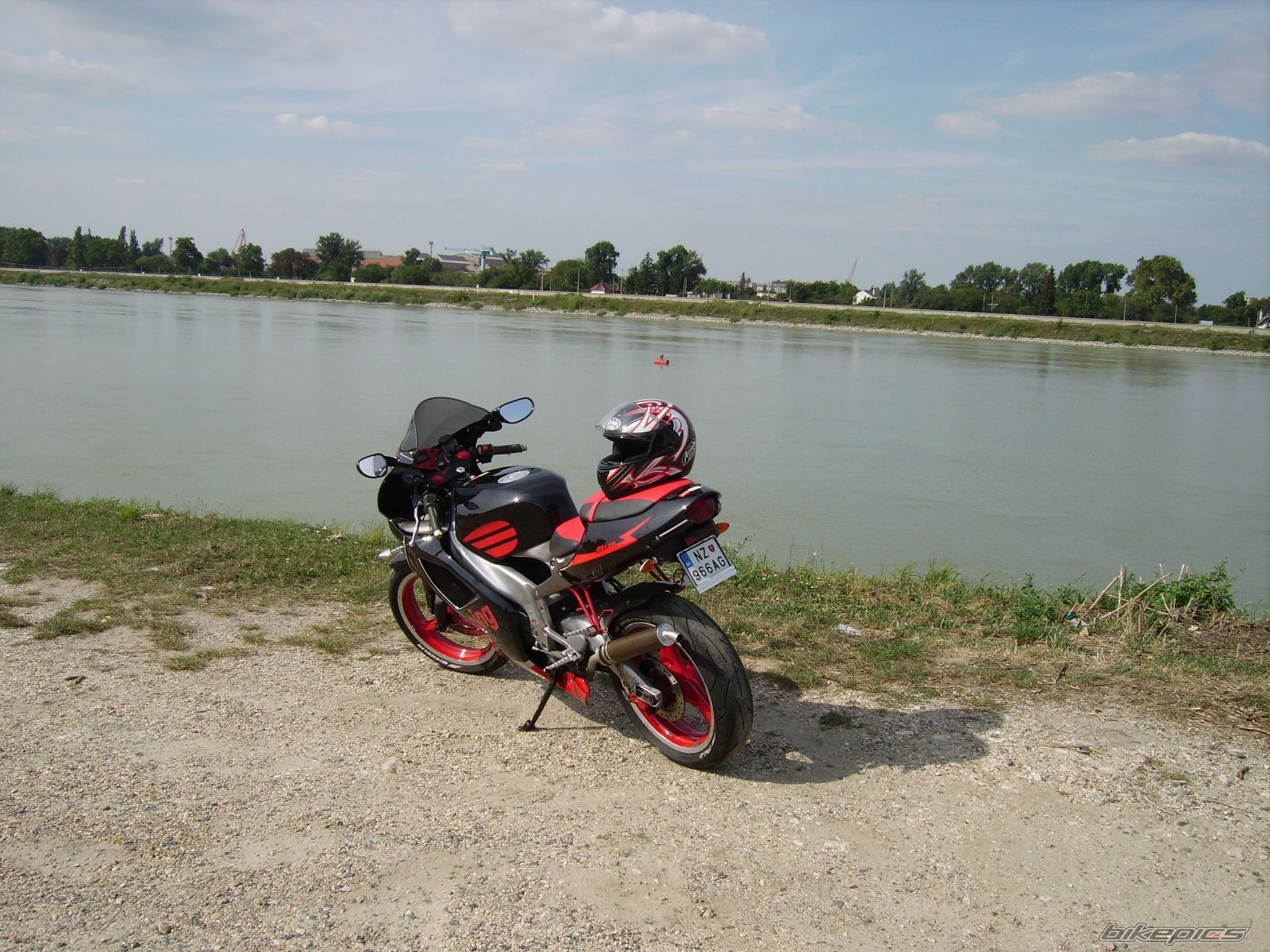 Photo 1397746