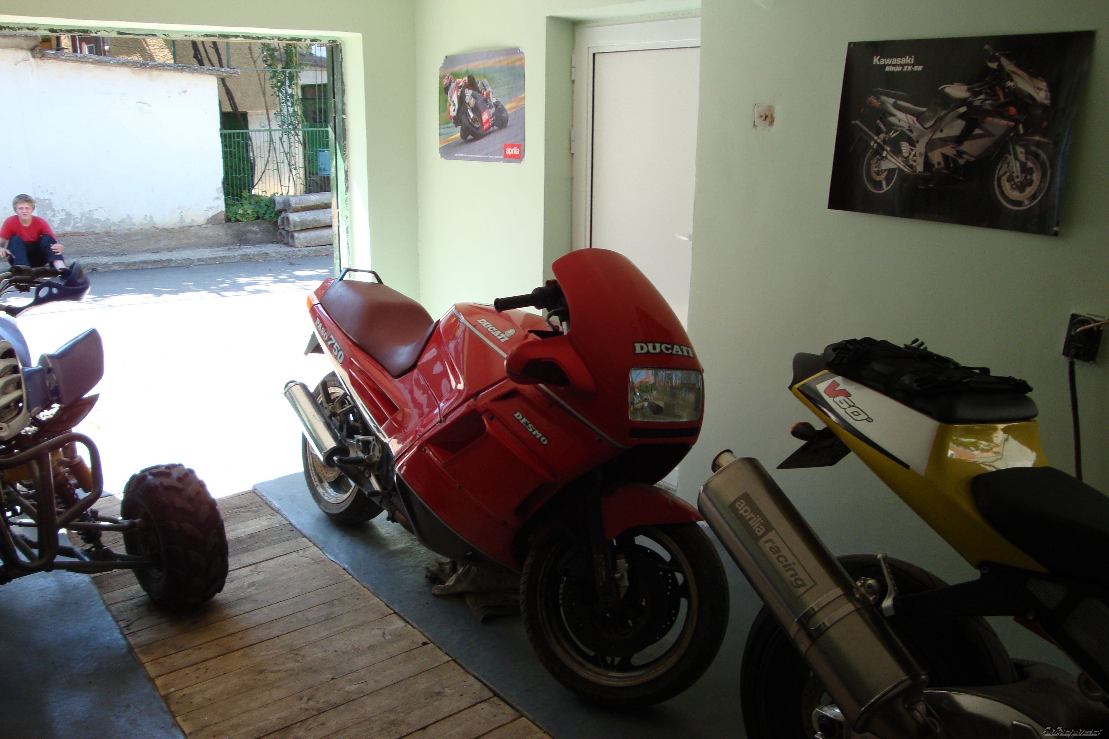 Photo 1415910