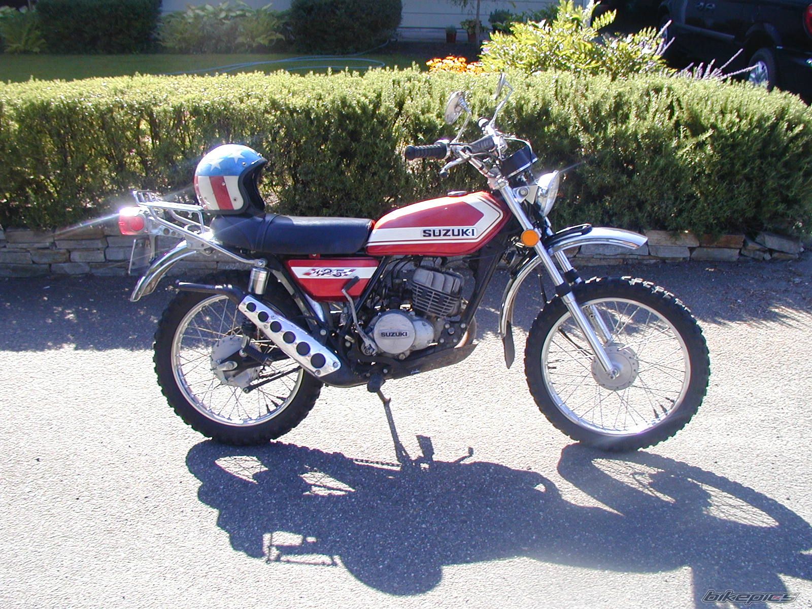 Photo 1417240