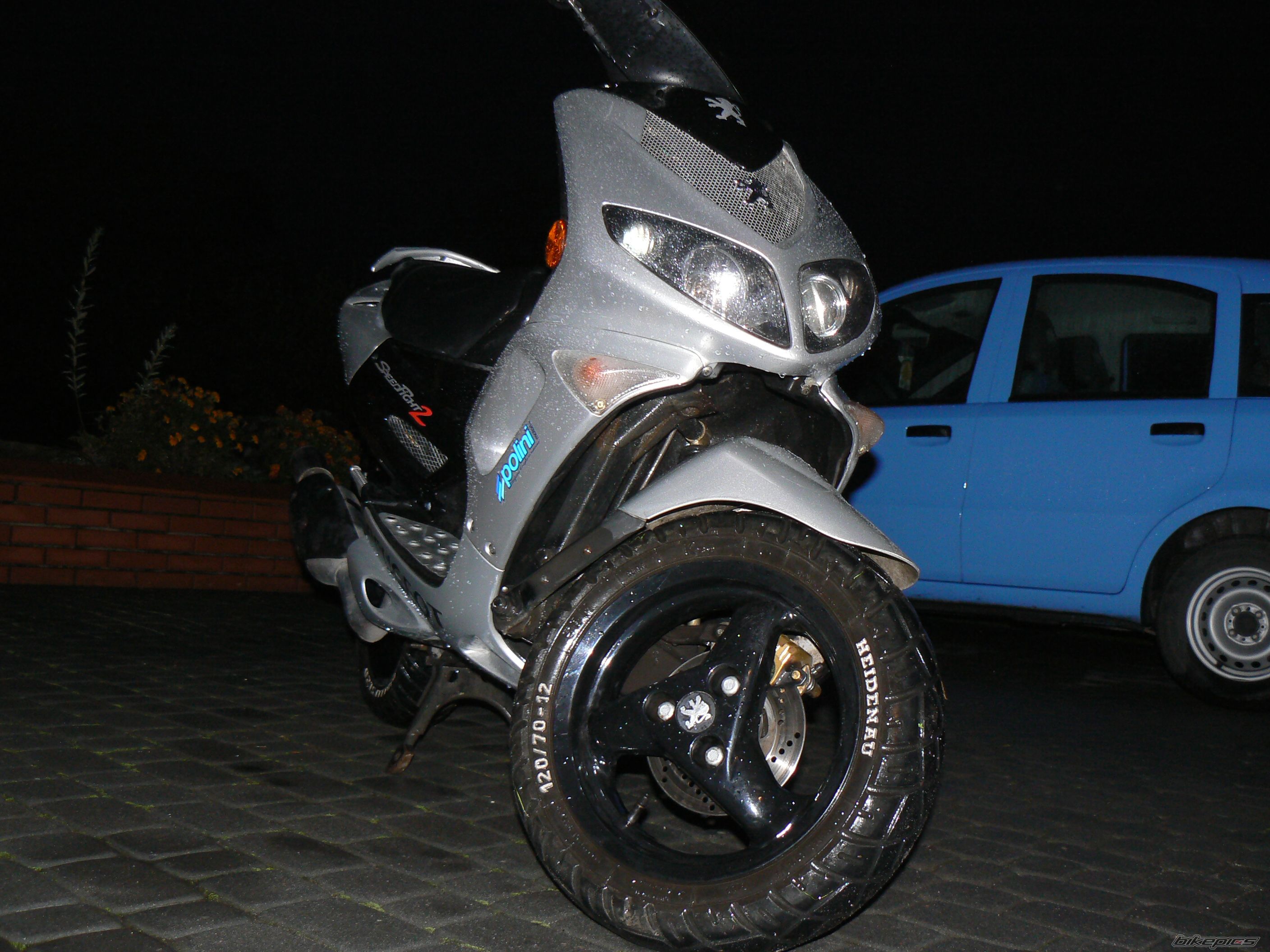Photo 1437792