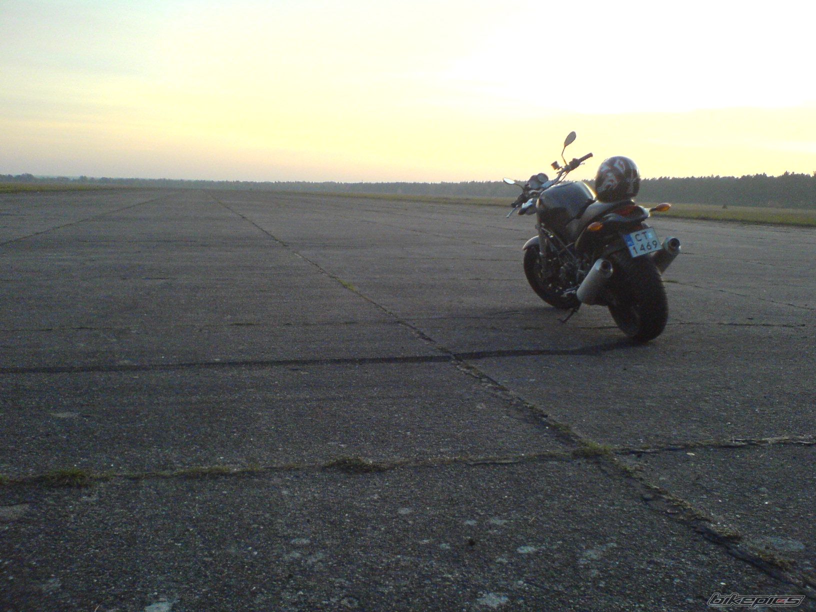 Photo 1457034