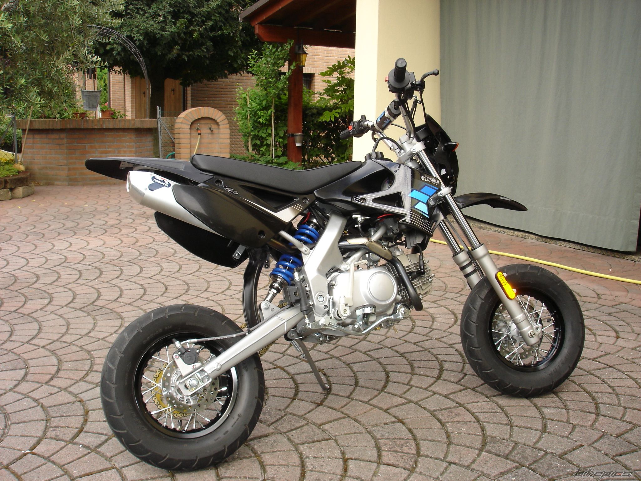 Photo 1458985