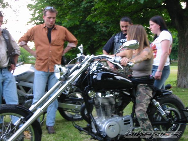 Photo 1466159