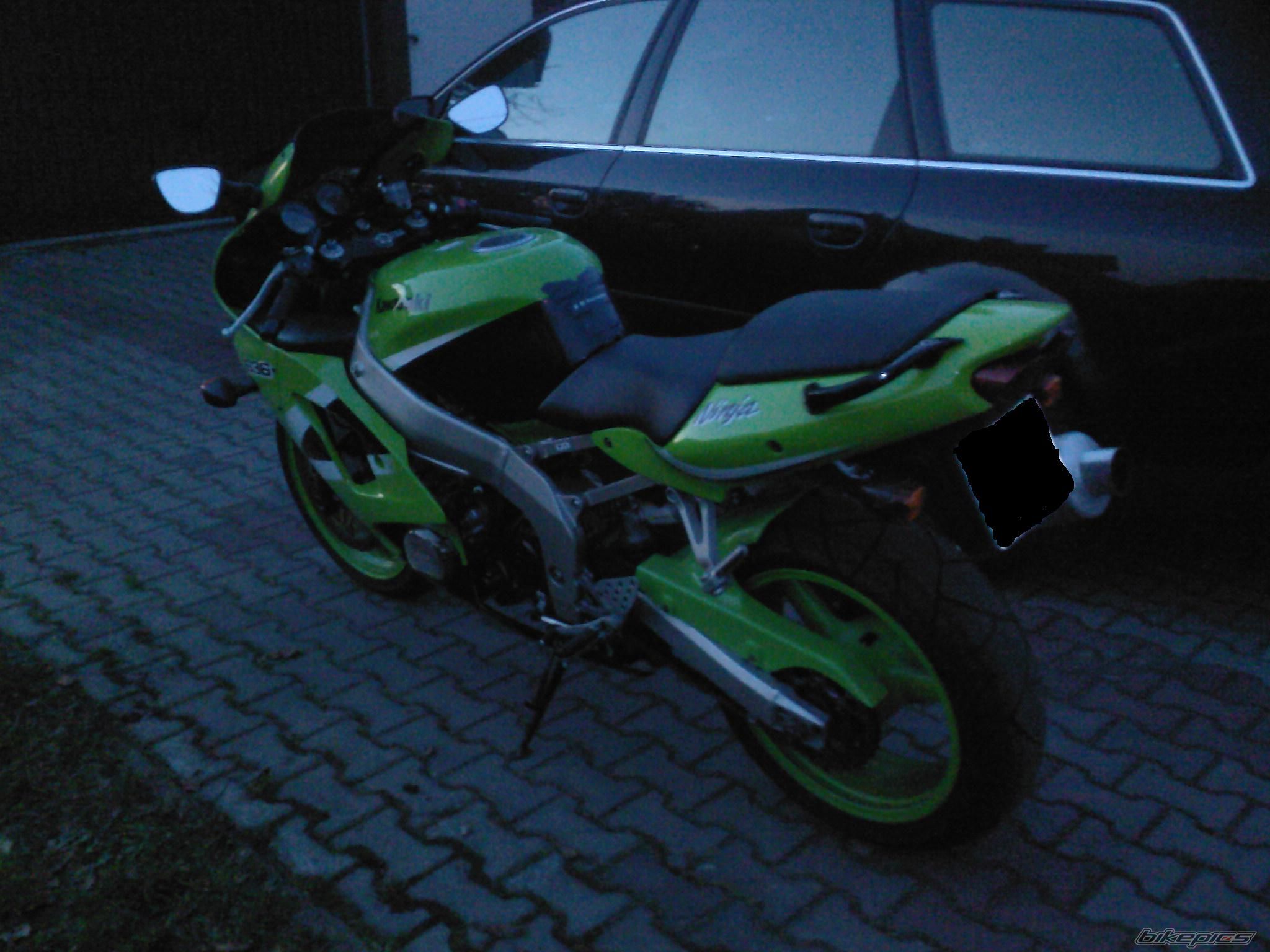 Photo 1468459
