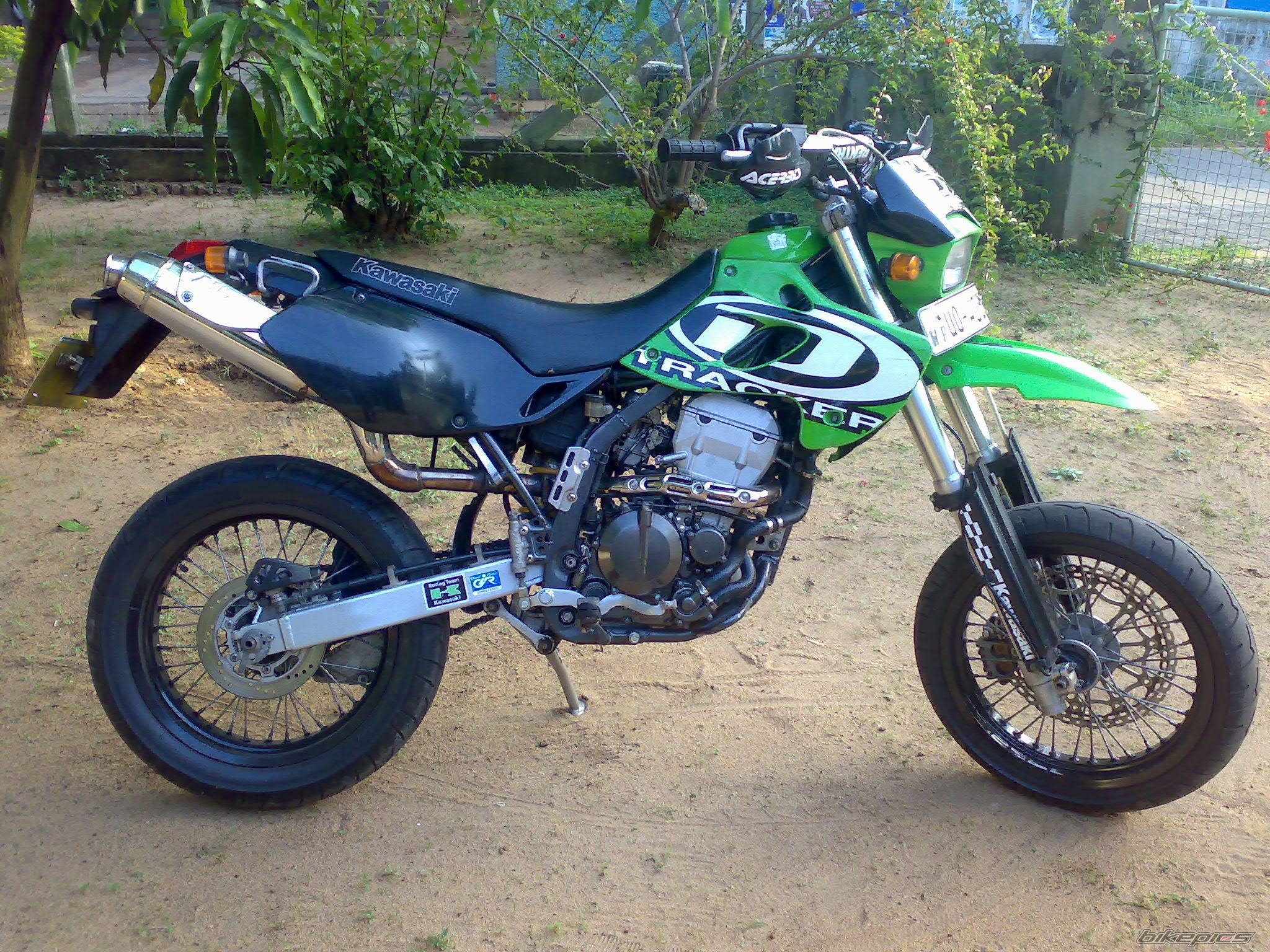 Photo 1472608