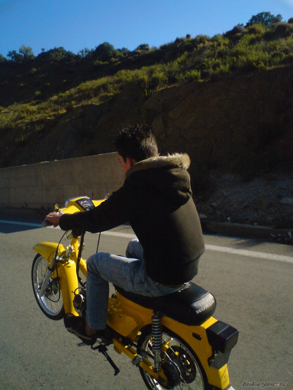 Photo 1473057