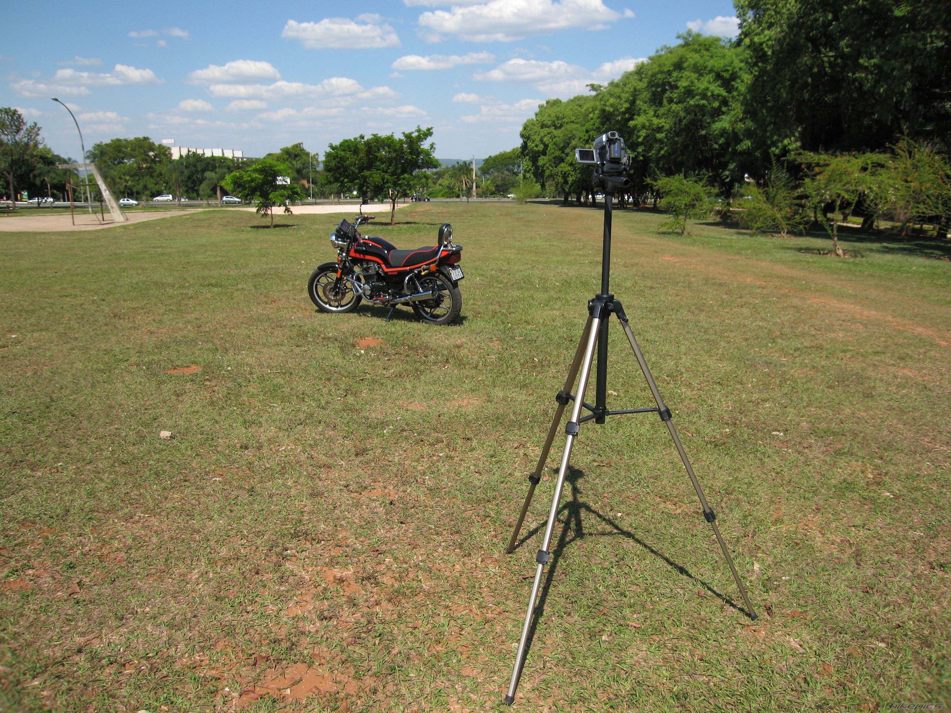 Bike Photo 1477852