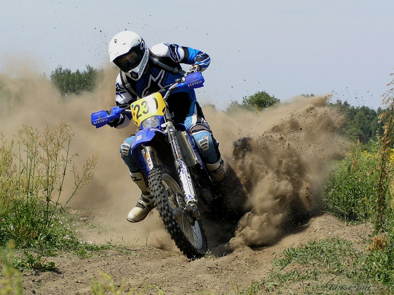 Photo 1490676