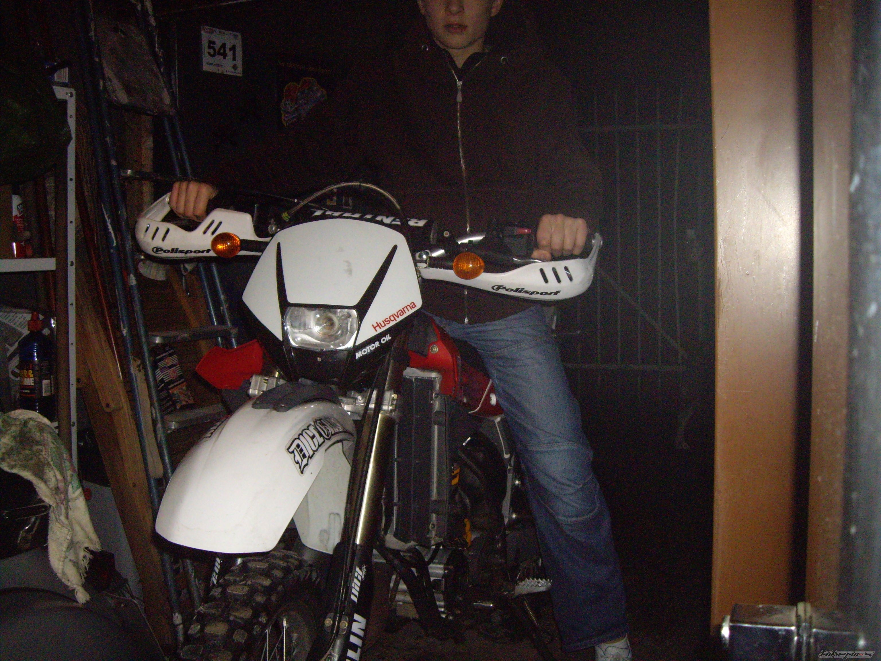 Photo 1496742
