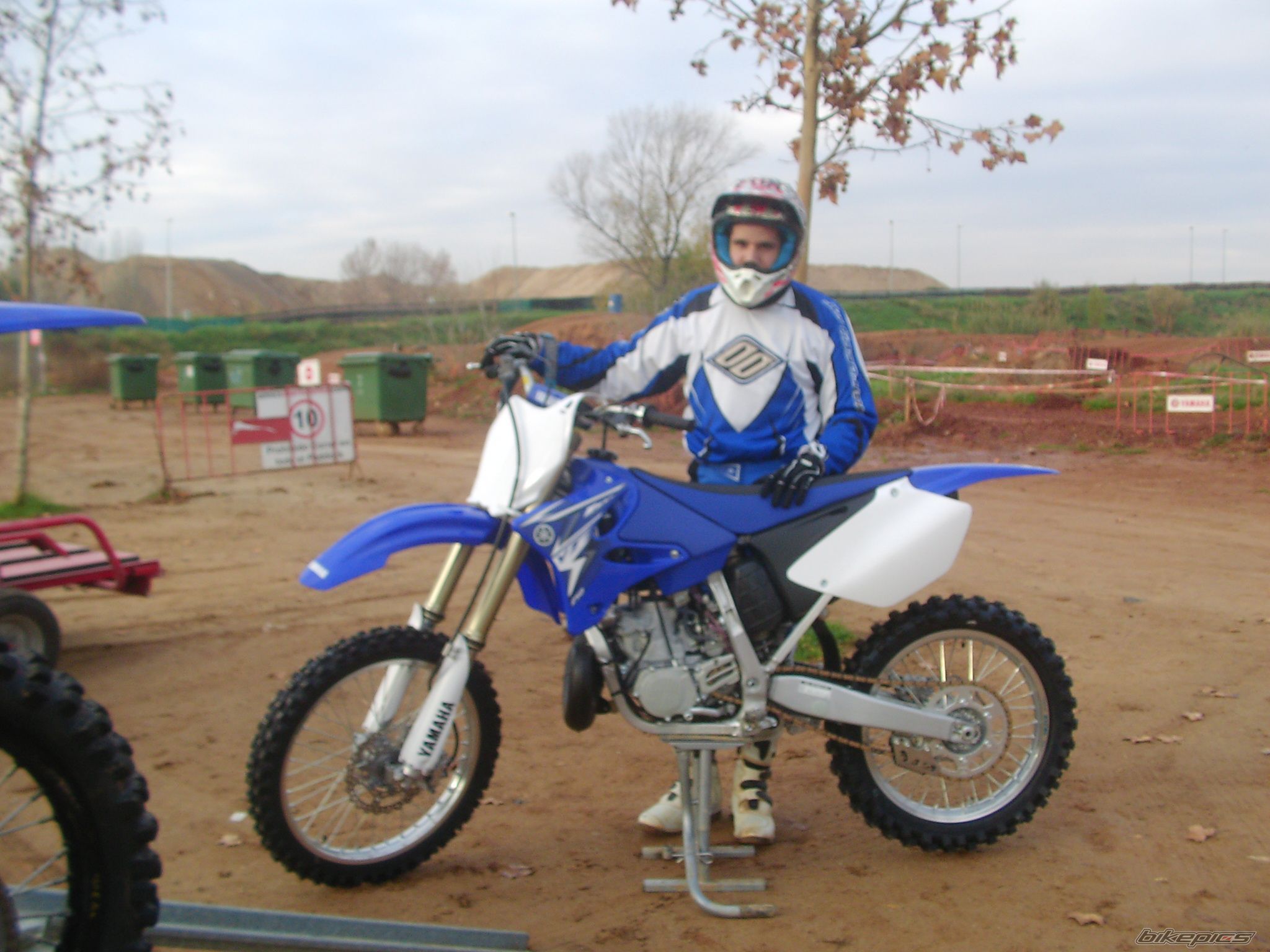 Photo 1512587