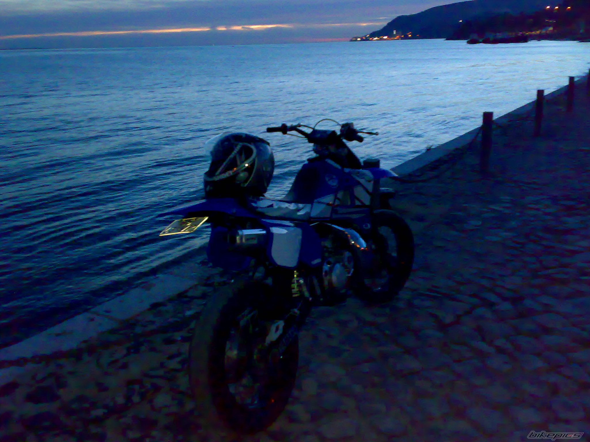 Photo 1517044