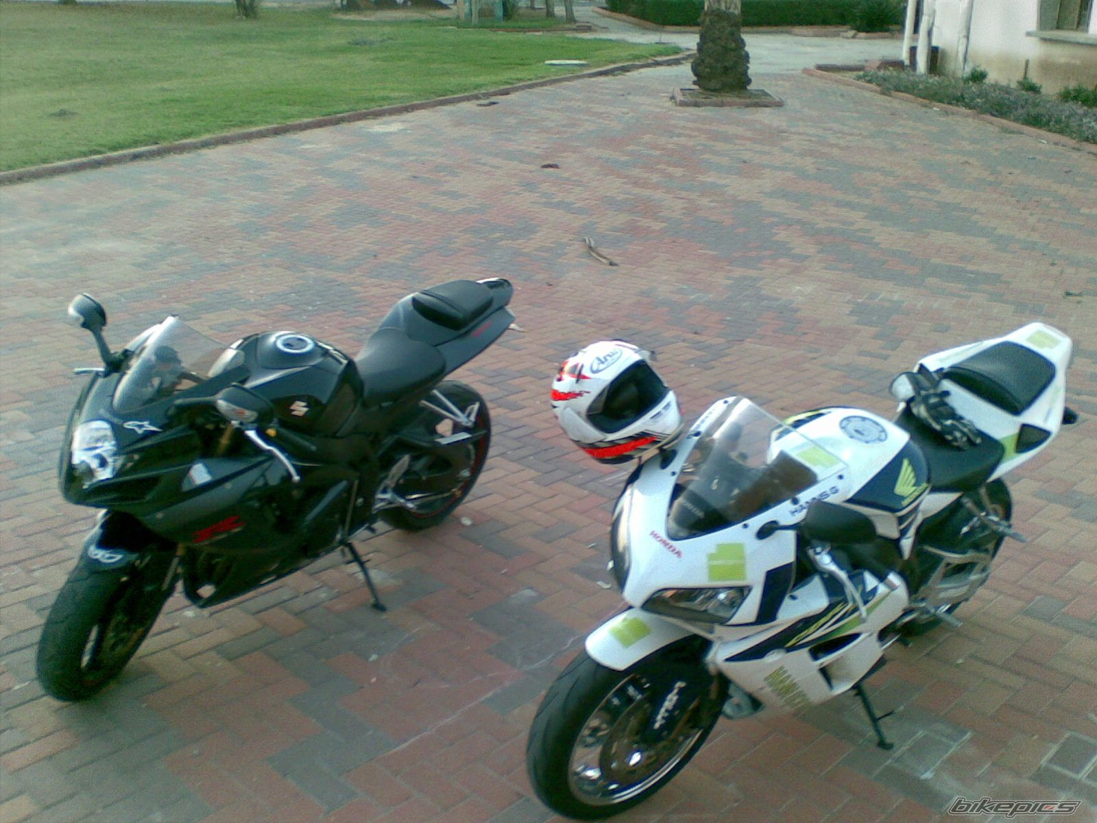 Photo 1525084